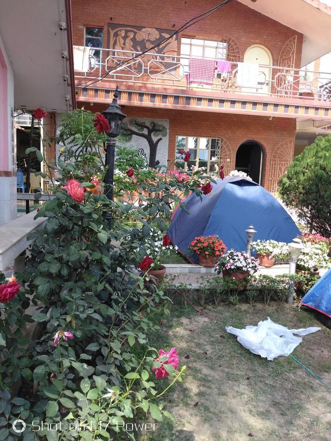 Swapnonir Hotel Shānti Niketan Buitenkant foto