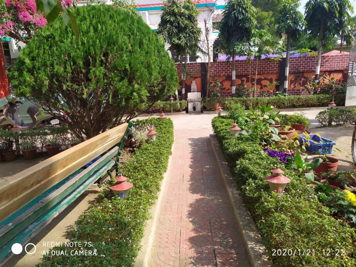Swapnonir Hotel Shānti Niketan Buitenkant foto