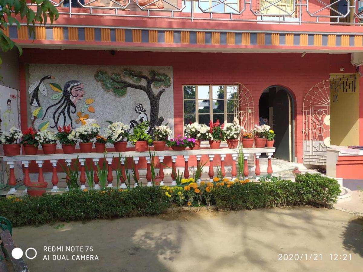 Swapnonir Hotel Shānti Niketan Buitenkant foto