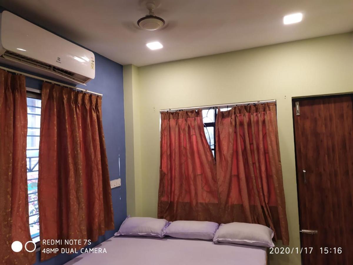 Swapnonir Hotel Shānti Niketan Buitenkant foto